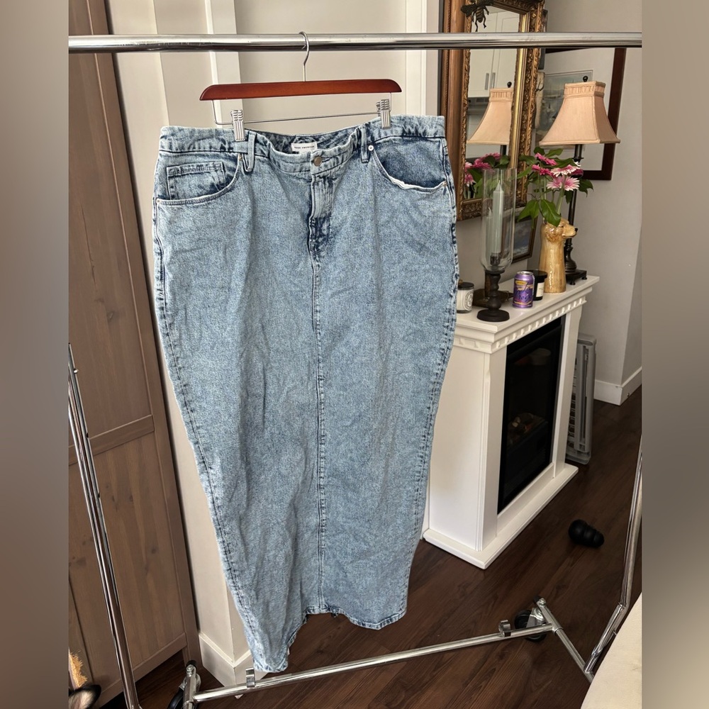 Good American Blue Denim Skirt